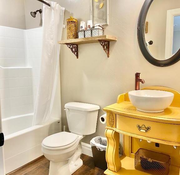 Стандартный Номер Нижний Этаж, The Panguitch House