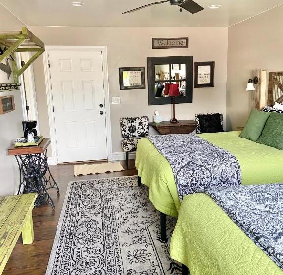 Стандартный Номер Нижний Этаж, The Panguitch House