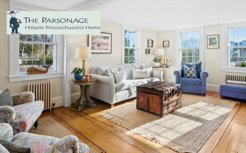 منزل غرفة نوم واحدة, The Parsonage