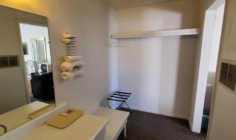 غرفة قياسية, Budget Inn Motel Gallup