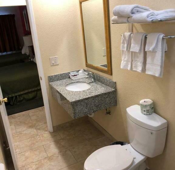 חדר סטנדרט, Dixon Motel