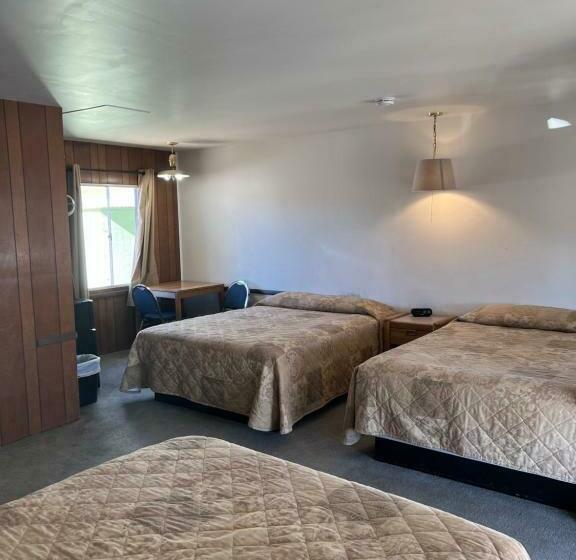 Номер Стандарт Трехместный, El Portal Motel