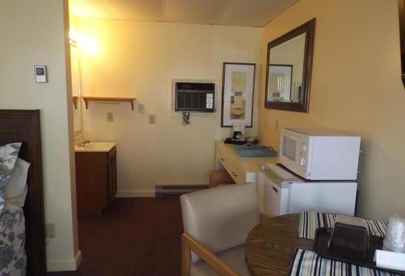 带2个双人床的标准工作室, Footbridge North