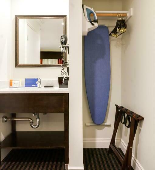 带大床的标准间, Seaside Inn