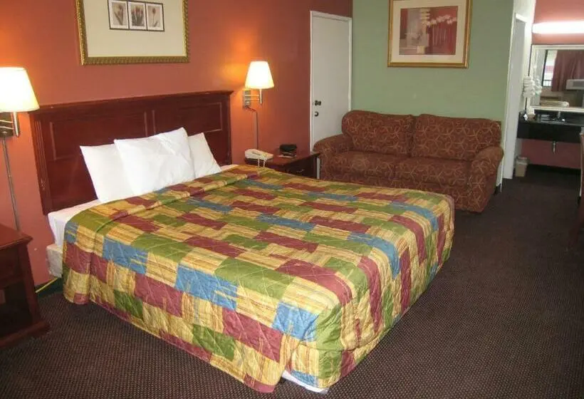 キングサイズベッドのスタンダードルーム, Motel 8 Maricopa