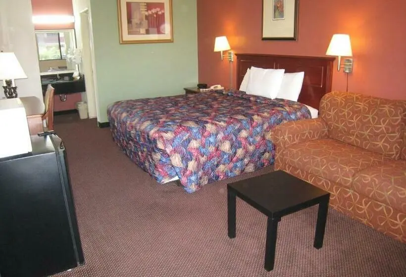 キングサイズベッドのスタンダードルーム, Motel 8 Maricopa