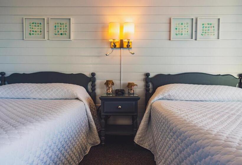스탠다드 룸 더블 침대 2개, Bearskin Neck Motor Lodge