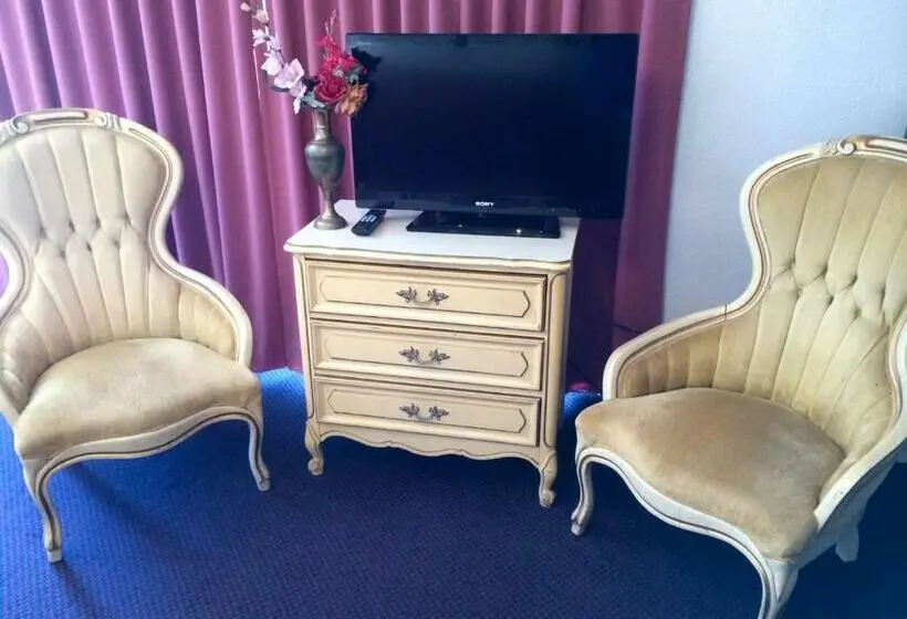 Standard-huone 2 Parivuodetta, Crystal Palace Inn Brownfield