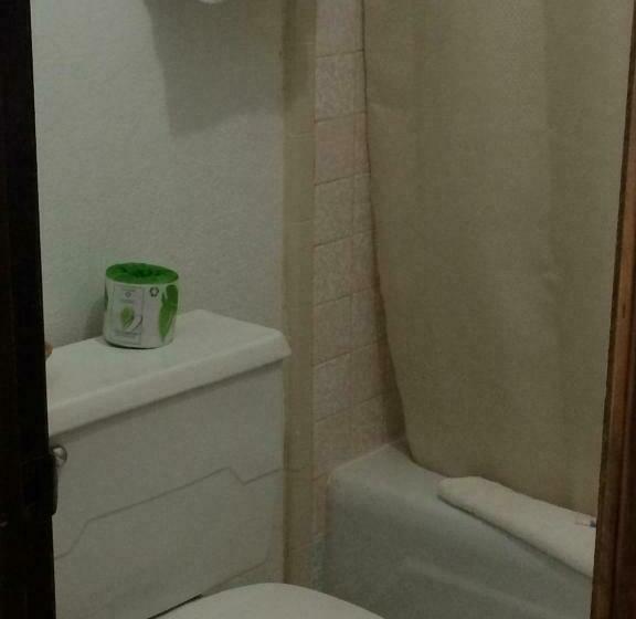 스탠다드 룸 더블 침대 2개, Crystal Palace Inn Brownfield