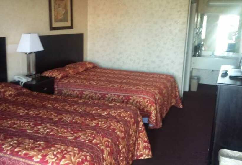 Pokój Standard 2 Łóżka Małżeńskie, Deer Field Inn