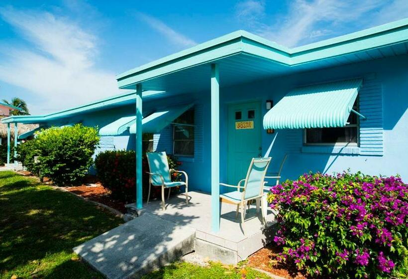 منزل غرفتين نوم, Edgewater Lodge