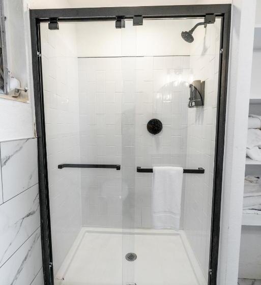 غرفة قياسية ذات إطلالة, Edgewater Lodge