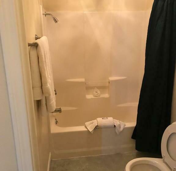 غرفة قياسية, Green Gables Inn