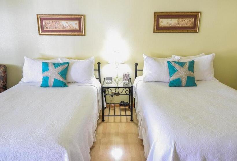 חדר סטנדרט שתי מיטות זוגיות, Sea Treasures Inn