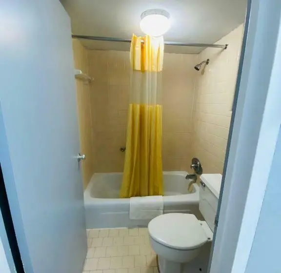 デラックスルーム, Traveler's Place Inn & Suites