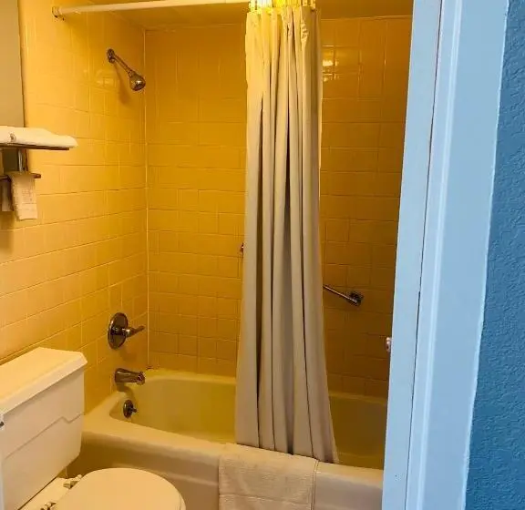 スタンダードルーム, Traveler's Place Inn & Suites