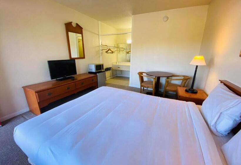 غرفة قياسية, Traveler's Place Inn & Suites