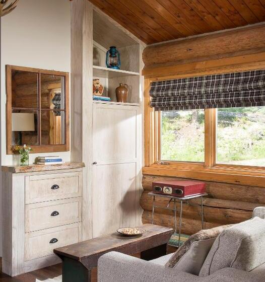 كابينة, Lone Mountain Ranch