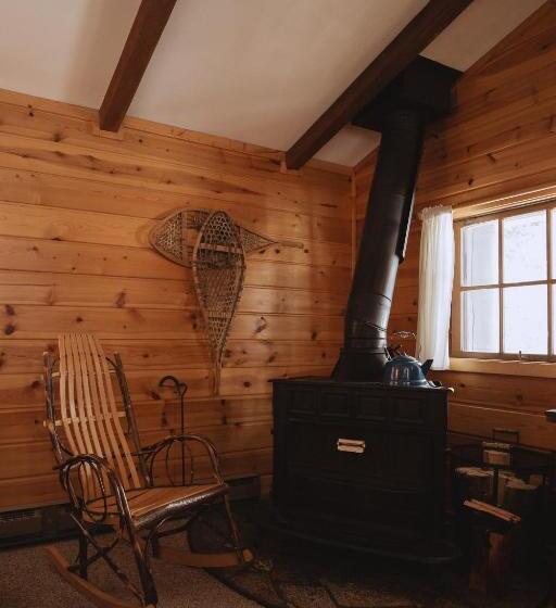 كابينة, Lone Mountain Ranch