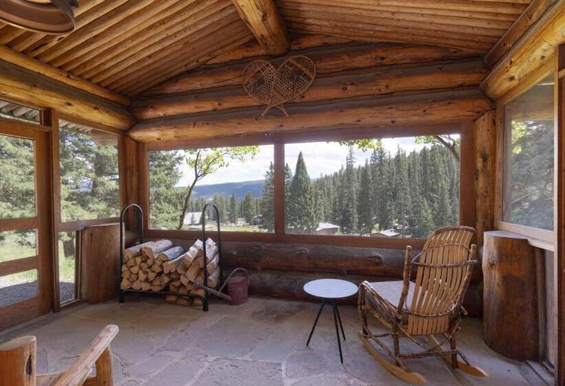 كابينة, Lone Mountain Ranch