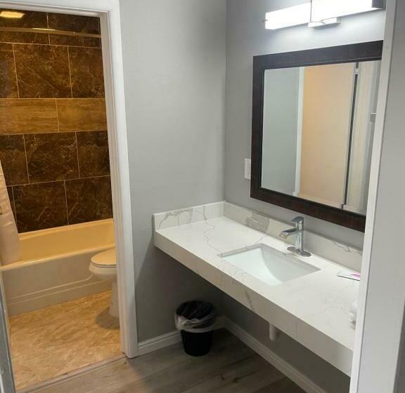 غرفة قياسية سرير كينج, Sunglow Motel