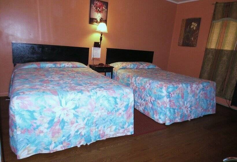Номер Стандарт 2 Двуспальные Кровати, Four Seasons Motel