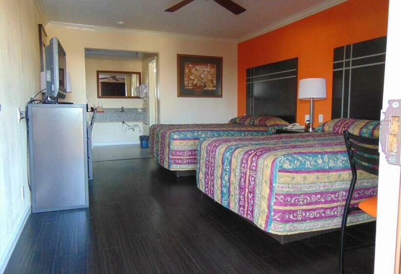 Номер Стандарт, Heart Of Texas Motel