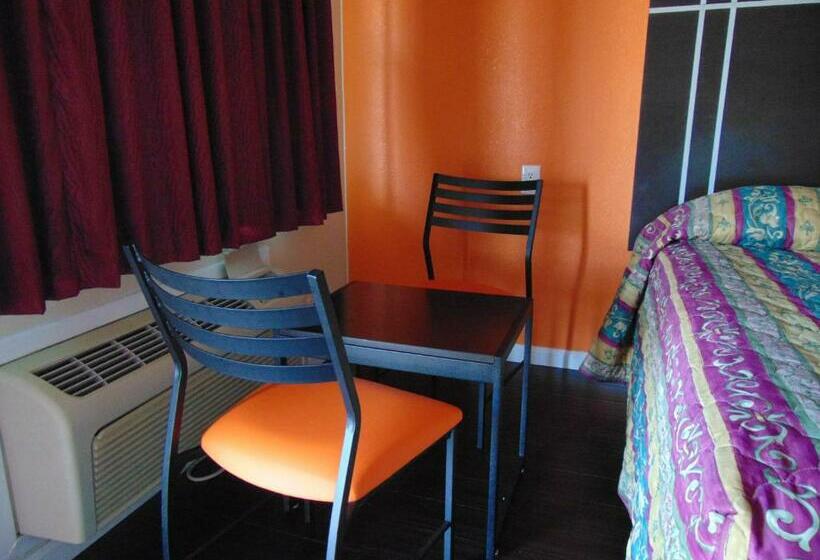 Номер Стандарт, Heart Of Texas Motel