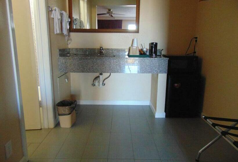 Стандартный Номер Кровать Кинг, Heart Of Texas Motel