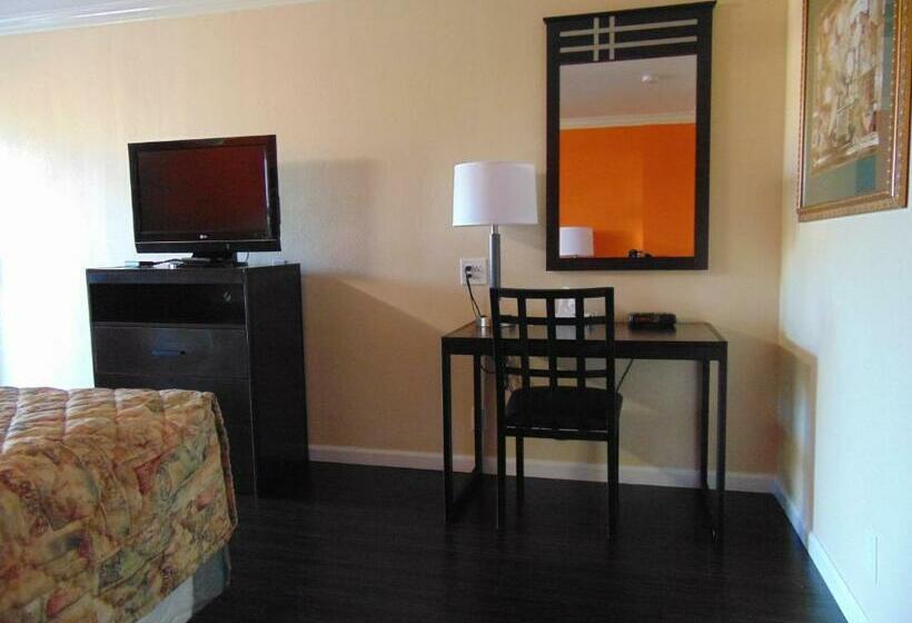 Стандартный Номер Кровать Кинг, Heart Of Texas Motel