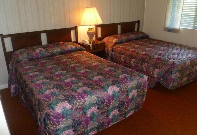 Номер Стандарт 2 Двуспальные Кровати, Heidelberg Motel