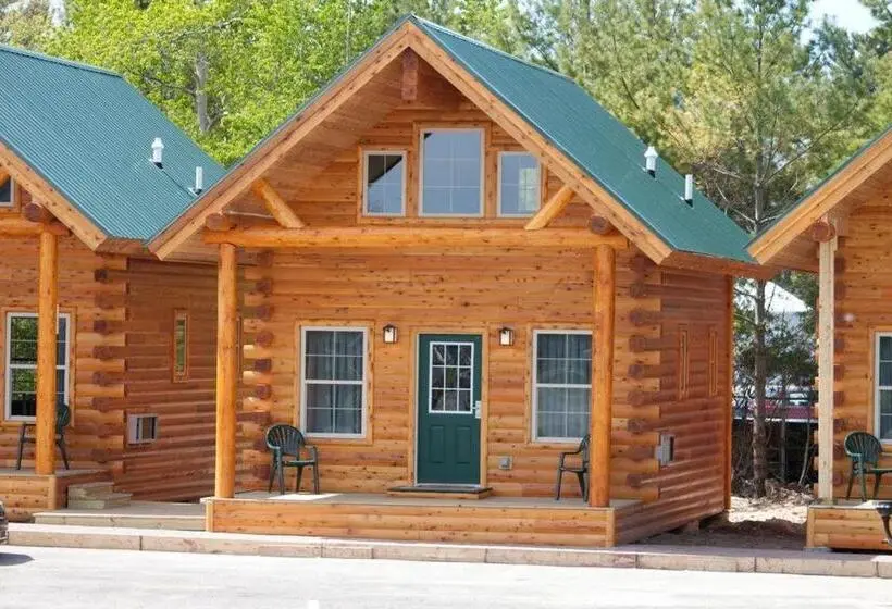 身障者適用スタンダードルーム, Cabins Of Mackinac & Lodge