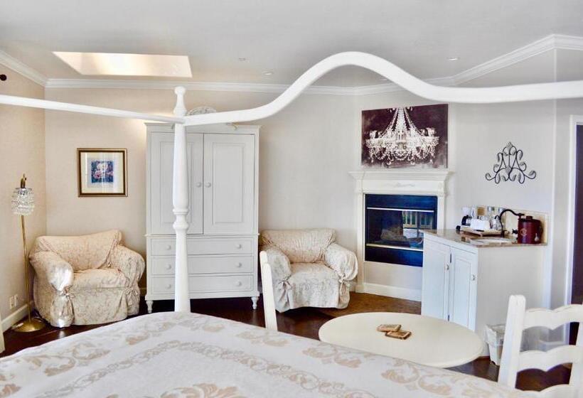 جناح رئاسى, Cayucos Sunset Inn