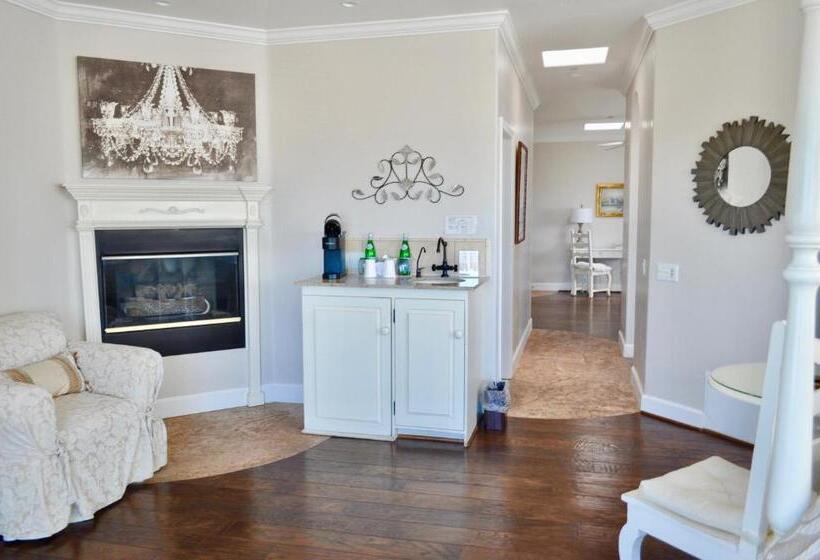 جناح رئاسى, Cayucos Sunset Inn