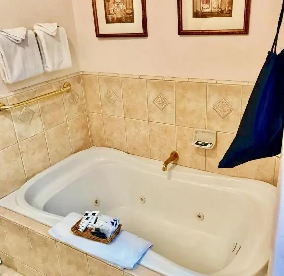 キングサイズベッドのスイートルーム, Cayucos Sunset Inn