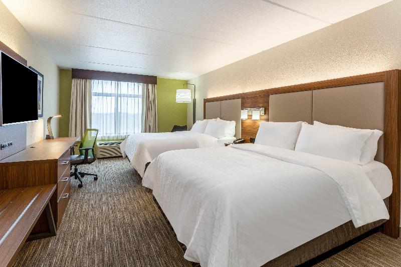 غرفة قياسية سرير كينج لذوى الإحتياجات الخاصة, Holiday Inn Express & Suites Cedar Falls   Waterloo, An Ihg