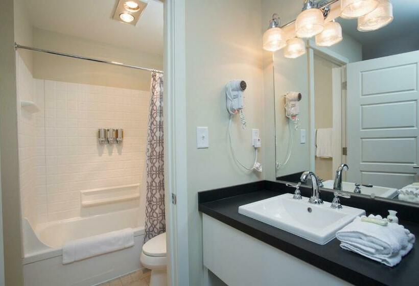 스탠다드 룸 킹사이즈 침대, Pelican Shores Inn