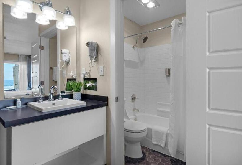 Quarto Estandar Cama King, Pelican Shores Inn