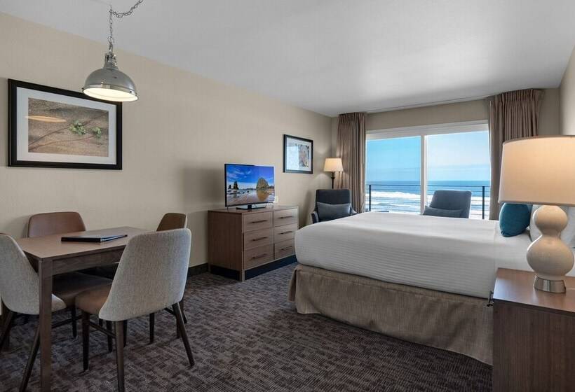 Люкс Вид на Море, Pelican Shores Inn