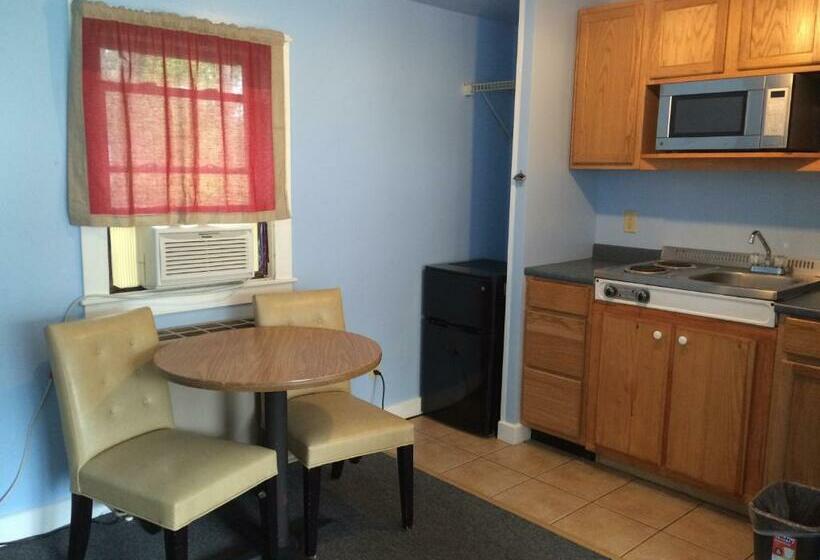 منزل غرفة نوم واحدة, Northeaster Motel