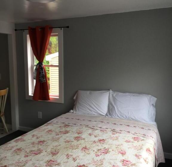 كابينة, Northeaster Motel