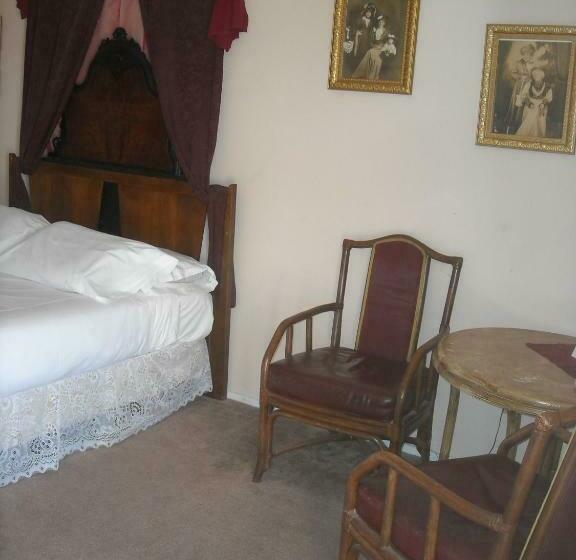 חדר דלוקס, Stagecoach 66 Motel