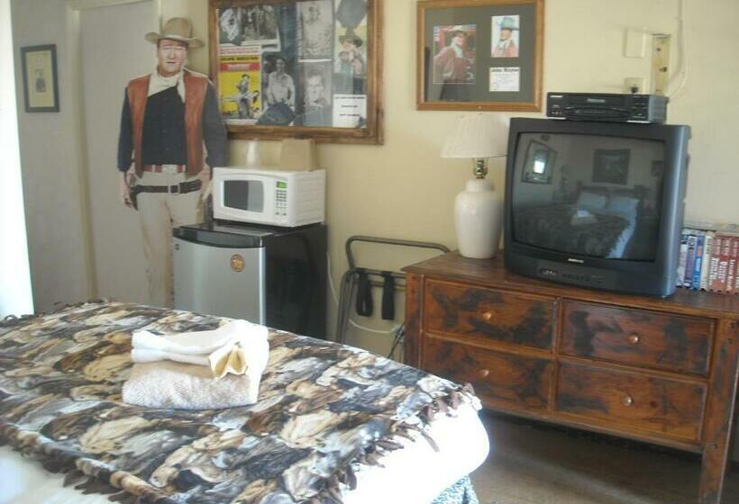 חדר דלוקס, Stagecoach 66 Motel