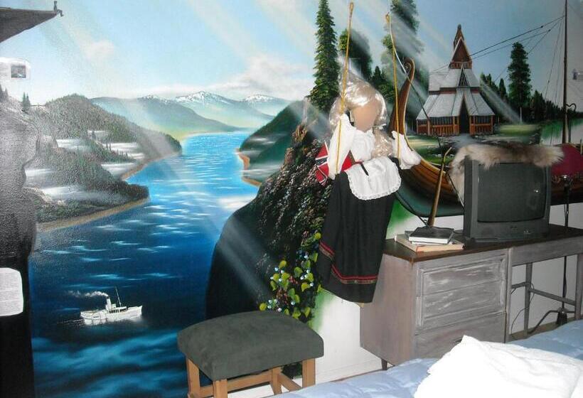 חדר דלוקס, Stagecoach 66 Motel