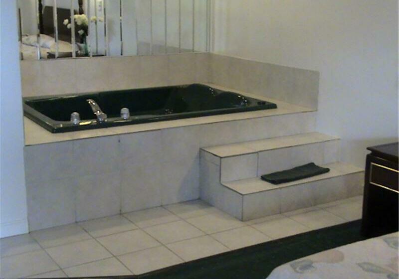 Стандартный Номер Кровать Кинг, Valley Motel Pittsburgh