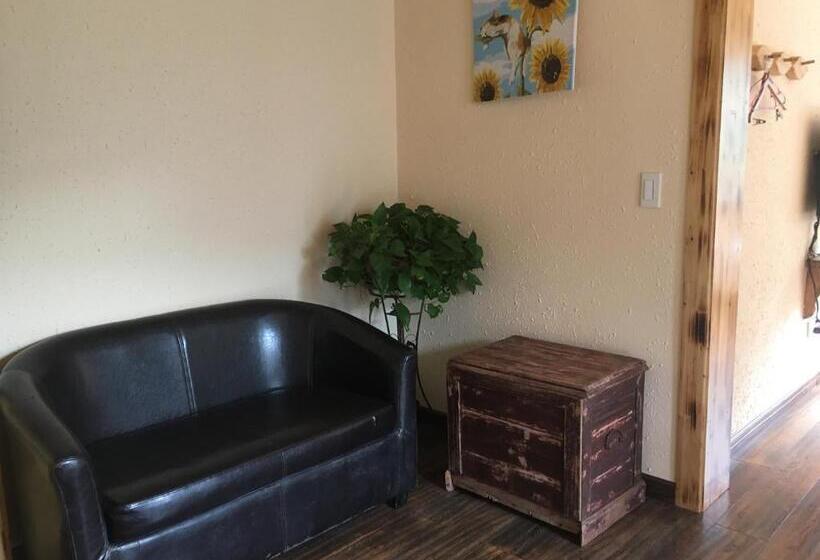 Superior suite mountain view, Moganshan Bamboo View Guesthouse