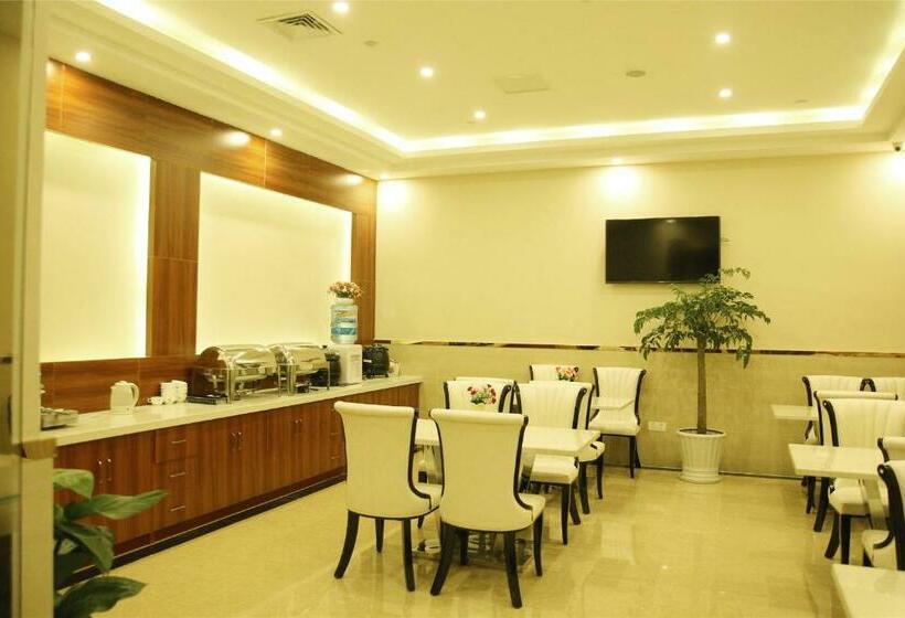 Номер Deluxe Кровать Кинг, Greentree Inn Shandong Taian Bus Station Lingshan Street Express