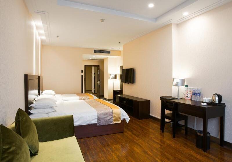 Семейный Номер, Greentree Qinhuang Island Railway Station Business