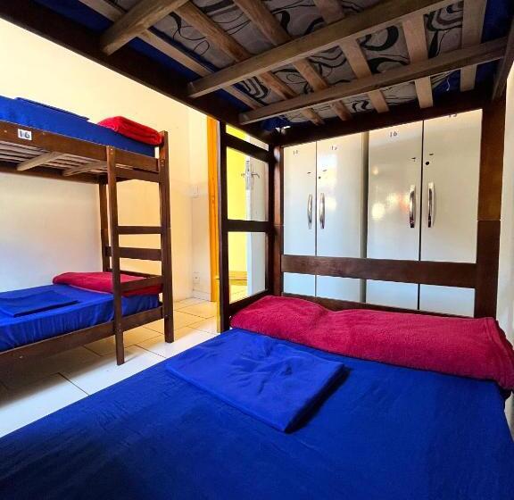 ルームシェアのワンベッド, Hostel Casa Da Ana