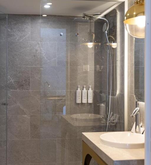 스탠다드 룸, Hôtel Kyriad Prestige Paris Asnieres